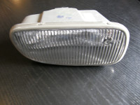 pravá přední mlhovka /99-02/ 